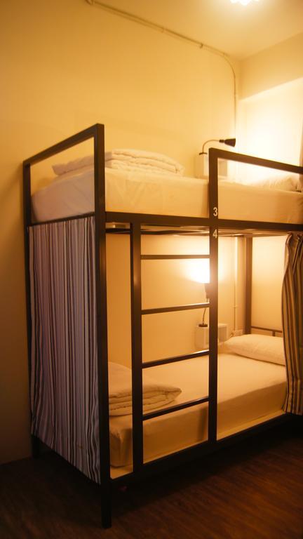Wow Tainan Hostel Екстер'єр фото