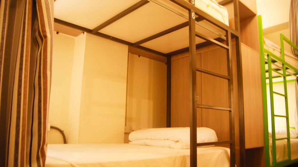 Wow Tainan Hostel Екстер'єр фото