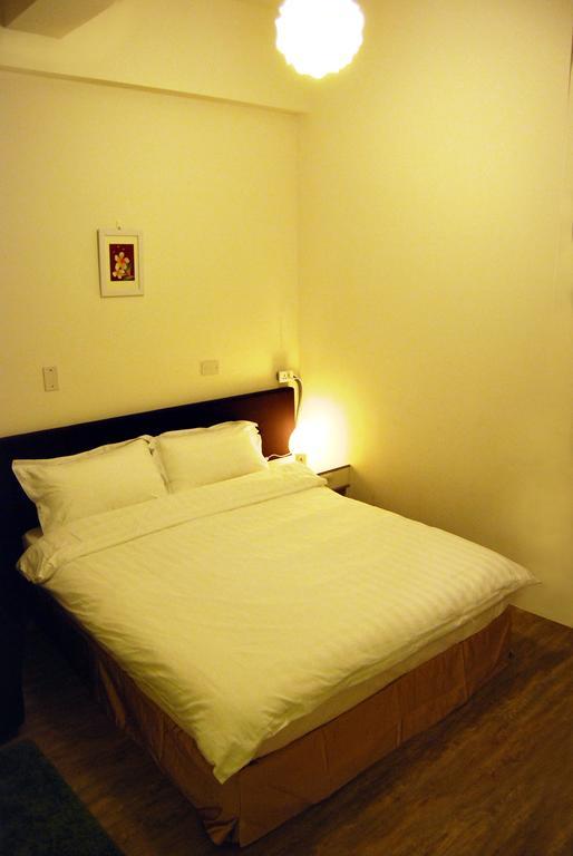 Wow Tainan Hostel Екстер'єр фото