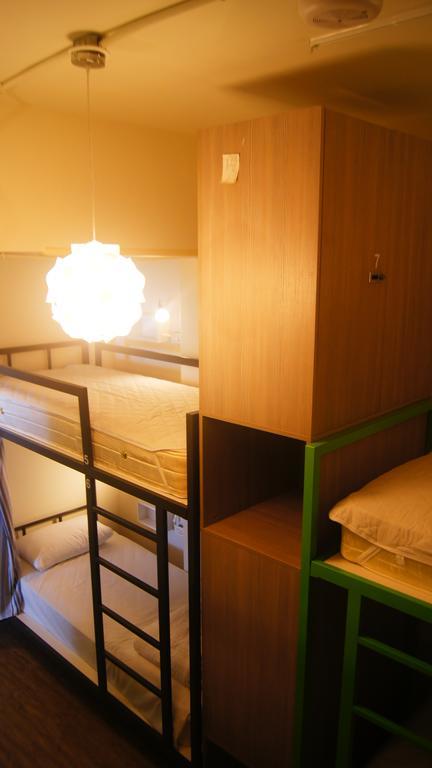 Wow Tainan Hostel Екстер'єр фото
